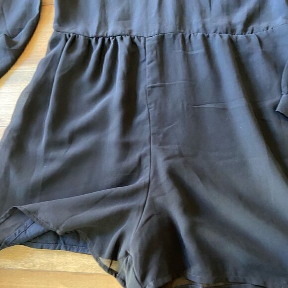 NWT Abercrombie & Fitch Black Long Sleeve Romper - size 2 - Picture 5 of 10